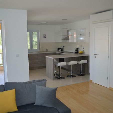 Malinska Apartman Kültér fotó