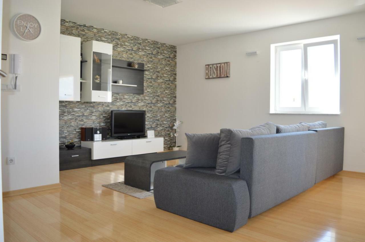 Malinska Apartman Kültér fotó